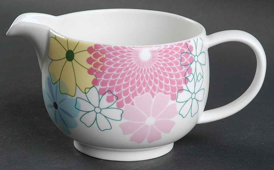 Crazy Daisy Creamer by Portmeirion-1