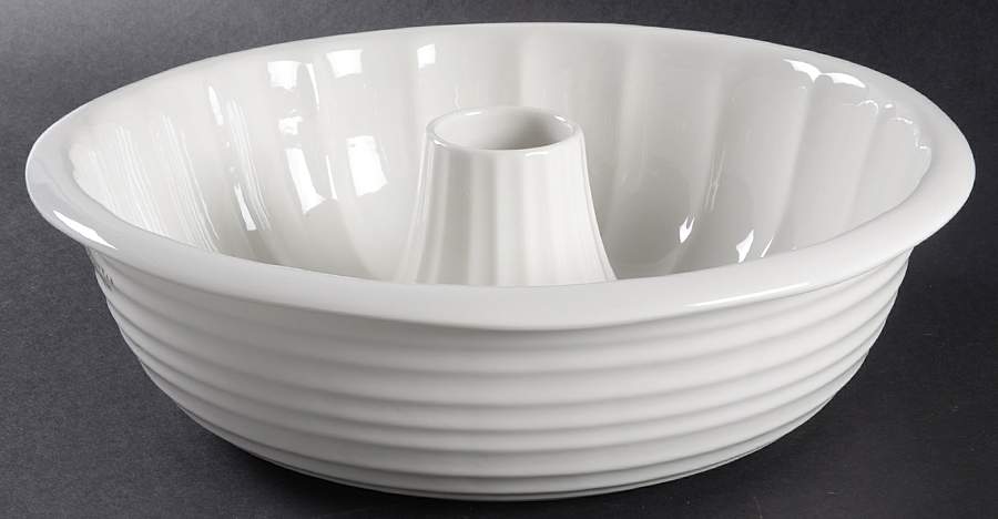 Sophie Conran White Bundt Pan by Portmeirion-1