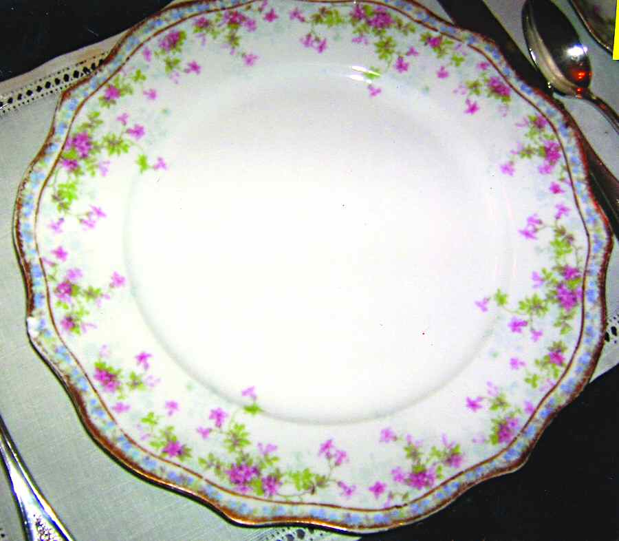 POY500 Dinner Plate by Jean Pouyat-1