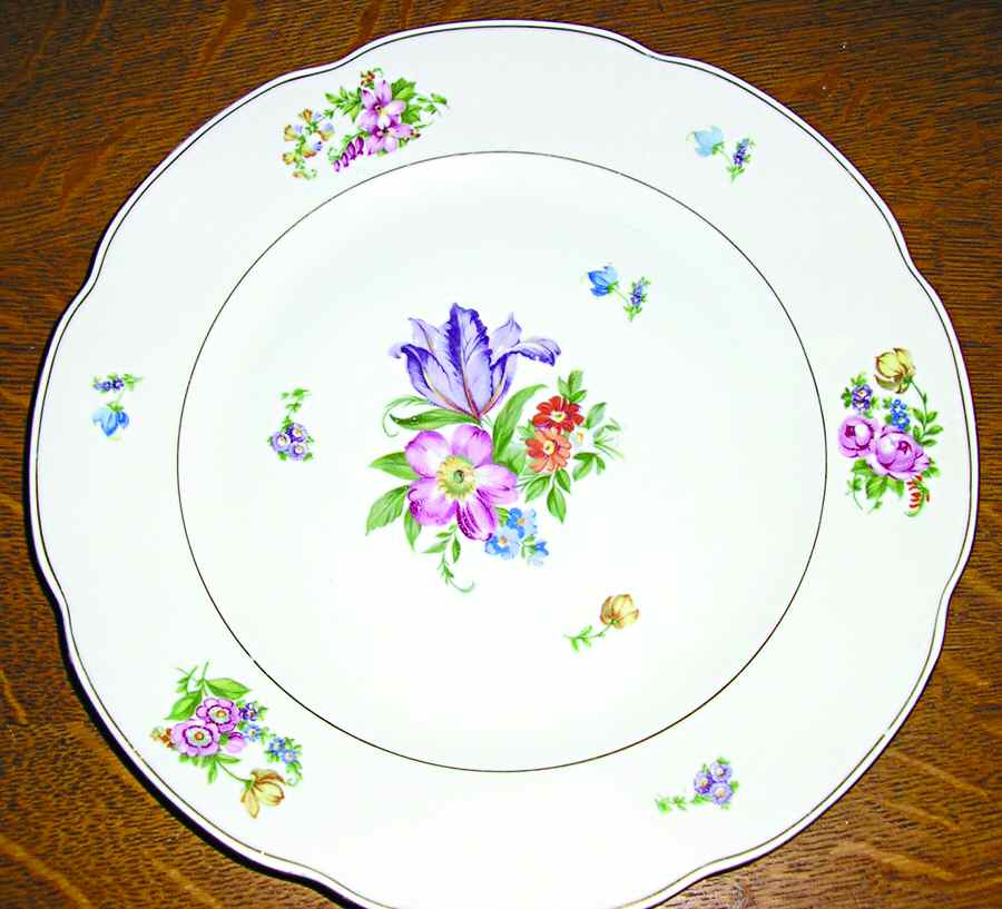 PIR135 Dinner Plate by Pirkenhammer-1