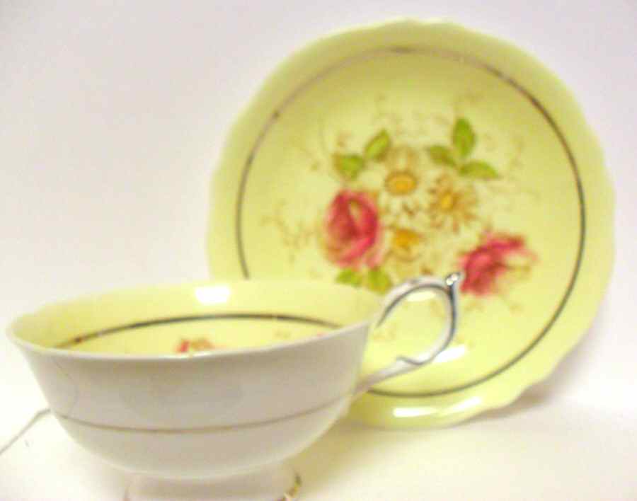 G76645 Footed Cup & Saucer Set by Paragon-1
