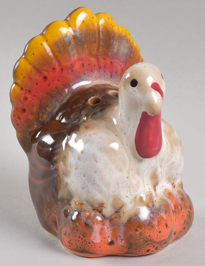 Plymouth Figural Salt Shaker by Pfaltzgraff-1