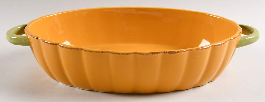 Plymouth 13" Oval Figural Baker by Pfaltzgraff-1