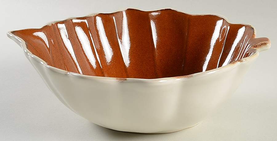 Plymouth 11" Figural Serving Bowl by Pfaltzgraff-1