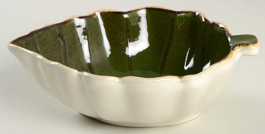 Plymouth Figural Fruit/Dessert Bowl by Pfaltzgraff-1