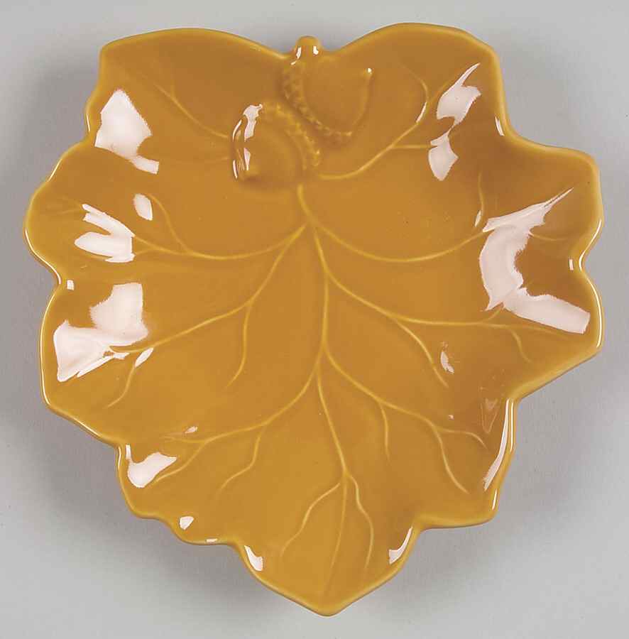 Plymouth 6" Leaf Plate by Pfaltzgraff-1
