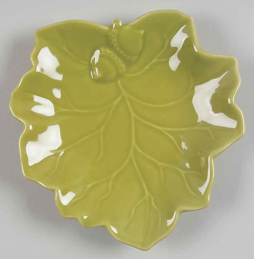 Plymouth 6" Leaf Plate by Pfaltzgraff-1