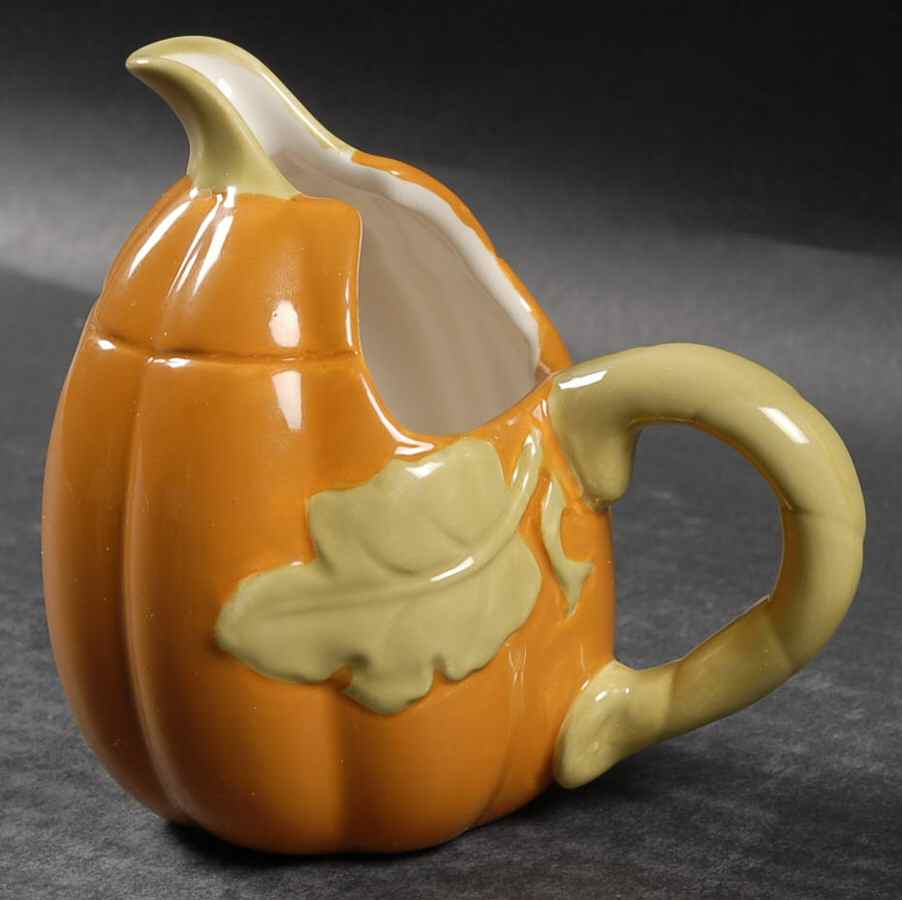 Plymouth Figural Creamer by Pfaltzgraff-1