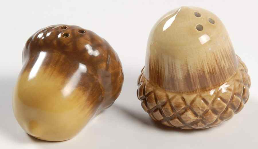Plymouth Sculpted Salt & Pepper Set by Pfaltzgraff-1