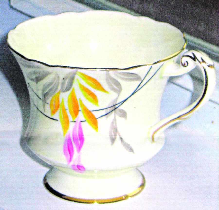 PAR129 Footed Cup by Paragon-1