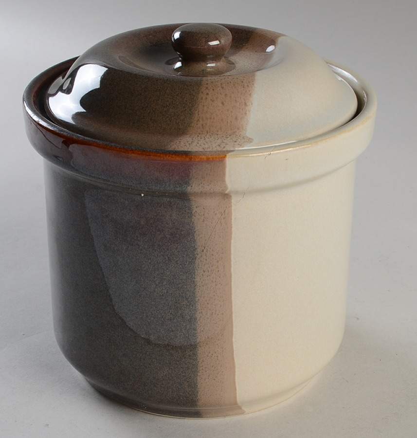 Brownstone Small Canister & Lid by Pfaltzgraff-1