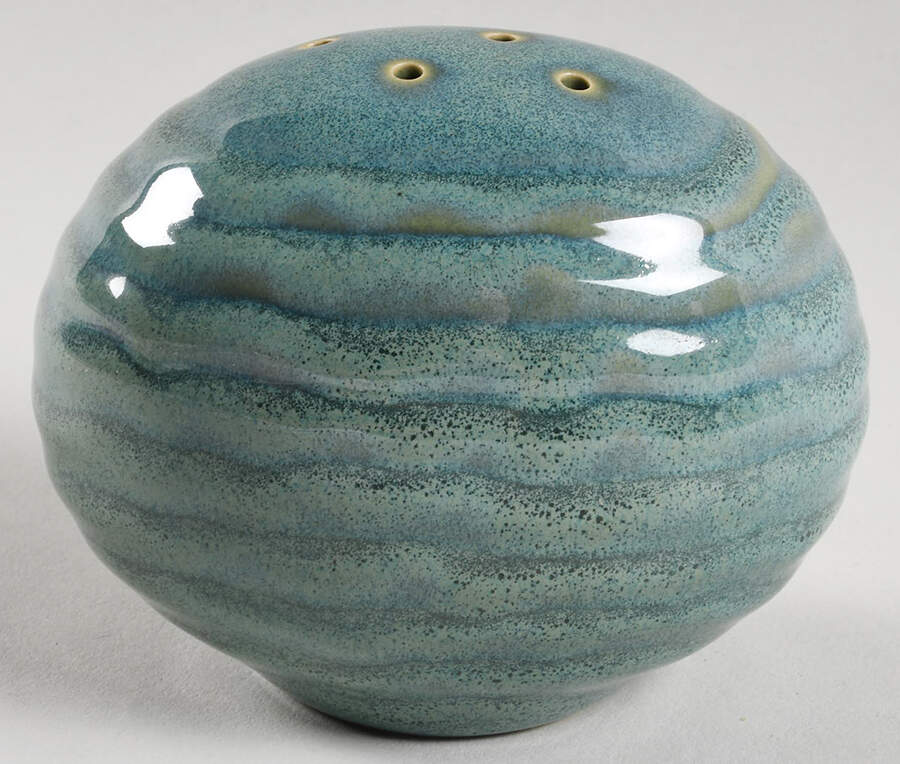 Seychelles Salt Shaker by Pfaltzgraff-1