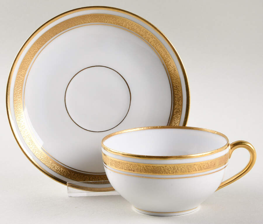 PIC115 Flat Cup & Saucer Set by Pickard-1