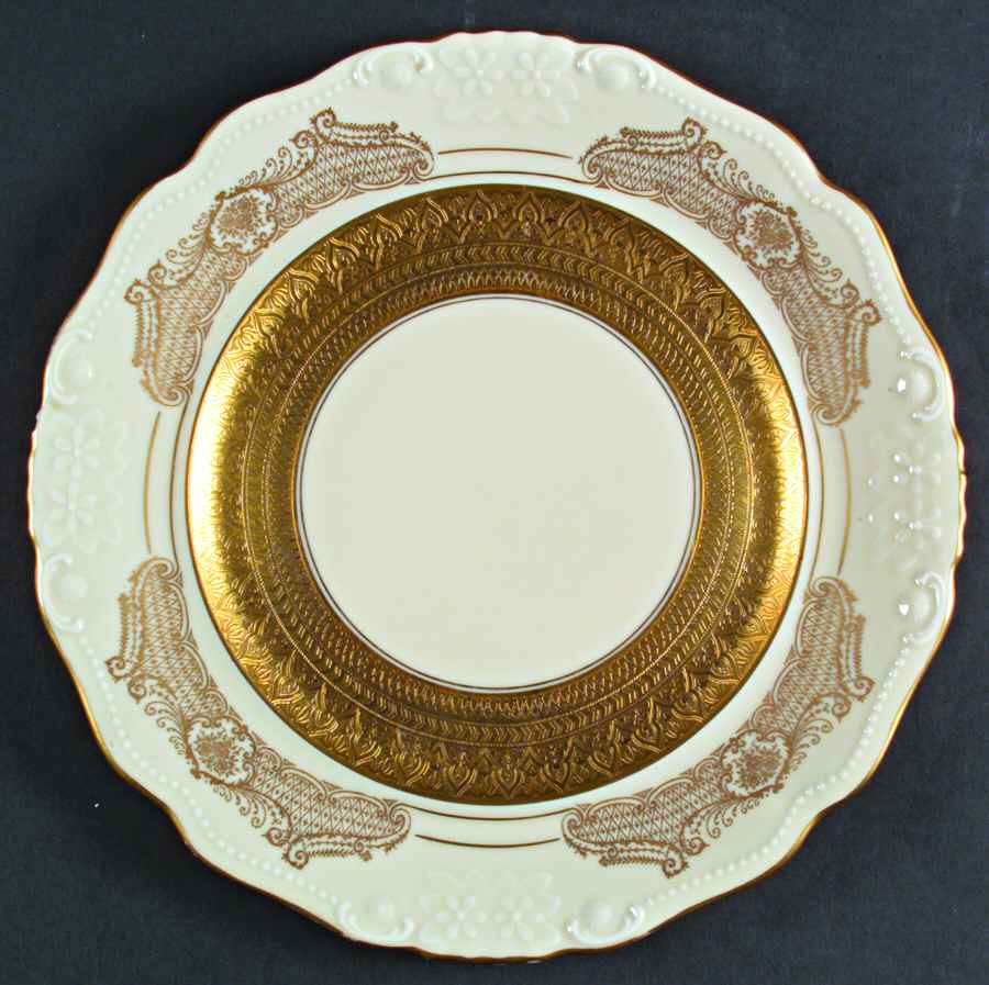 PIR137 Dinner Plate by Pirkenhammer-1