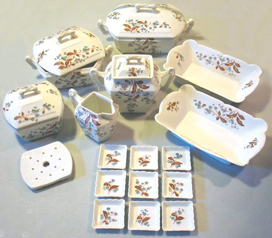 7274 Sugar Bowl & Lid by P H Leonard-1