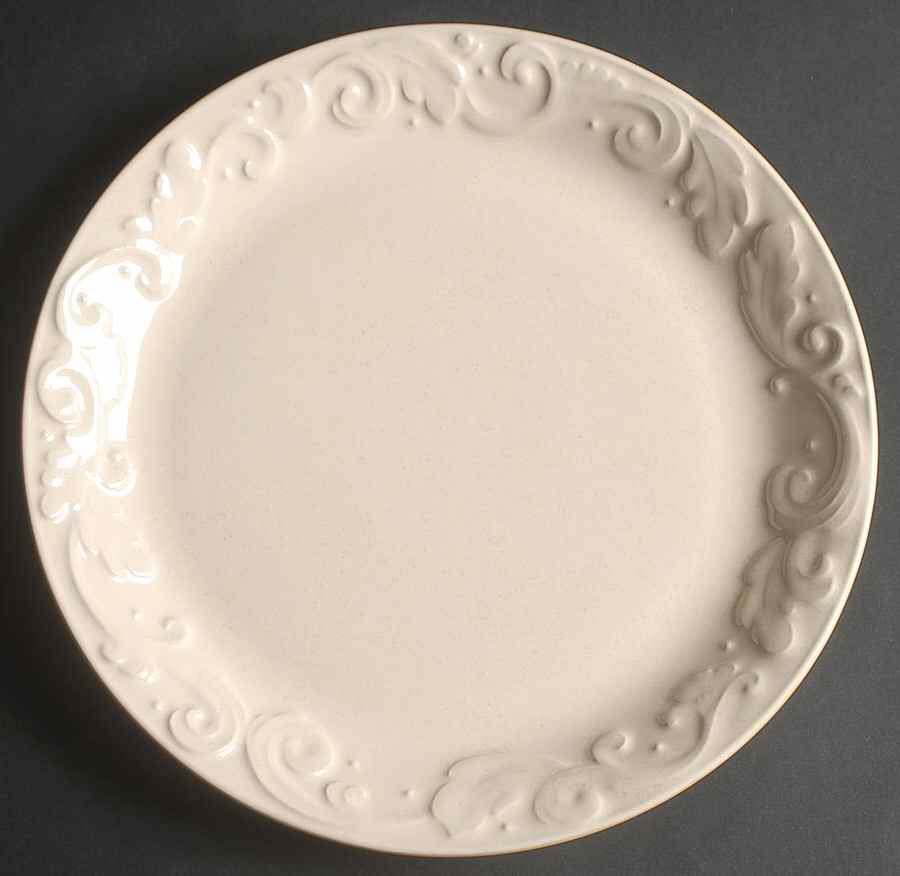 Weir in Your Kitchen Fennel Dinner Plate by Pfaltzgraff-1