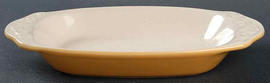 Weir in Your Kitchen Fennel Appetizer Plate by Pfaltzgraff-1