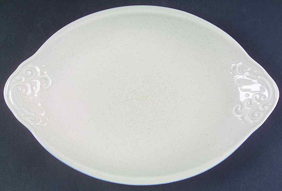 Weir in Your Kitchen Chicory 12" Oval Serving Platter by Pfaltzgraff-1