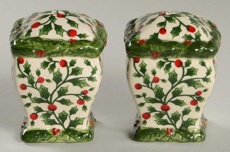 English Holly Salt & Pepper Set by Pacific Rim-1