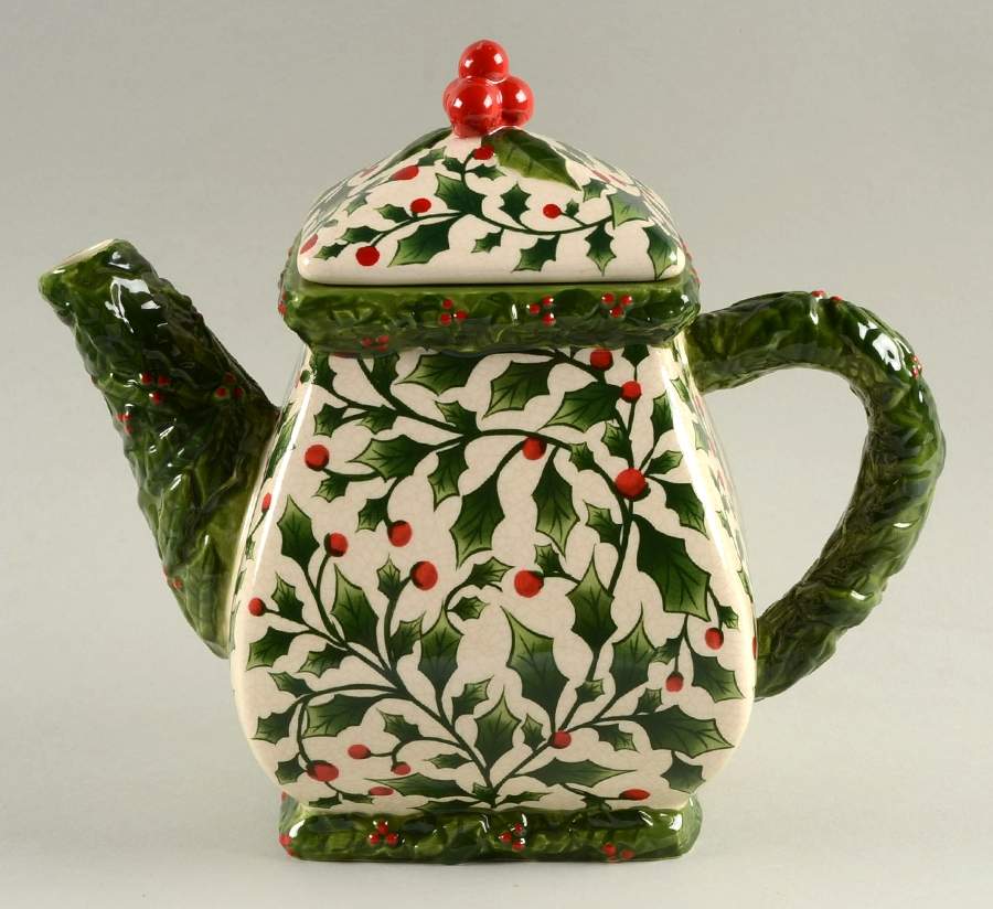 English Holly Teapot & Lid by Pacific Rim-1