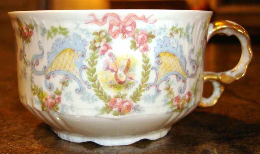 POY532 Flat Cup by Jean Pouyat-1