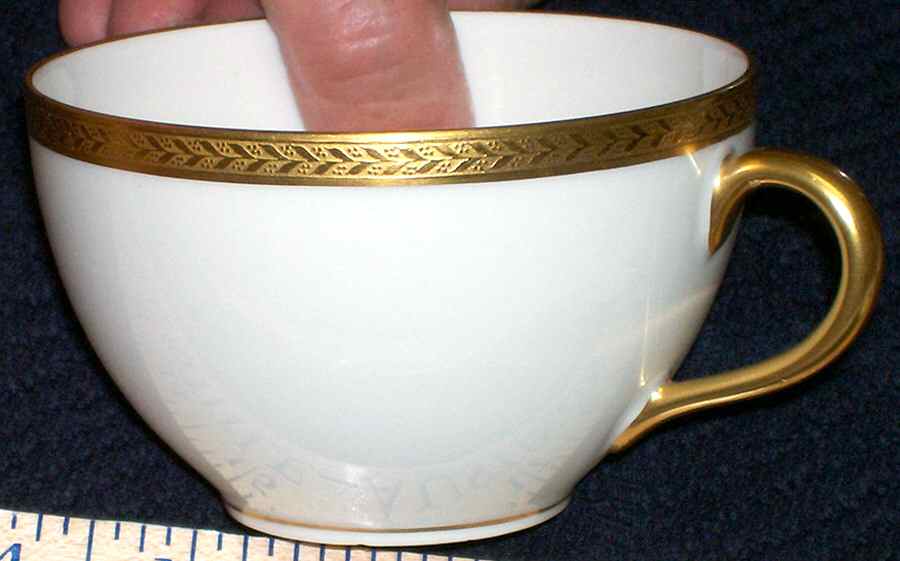 PIC119 Flat Cup by Pickard-1