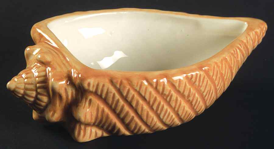 Beachcomber Conch Bowl by Pfaltzgraff-1