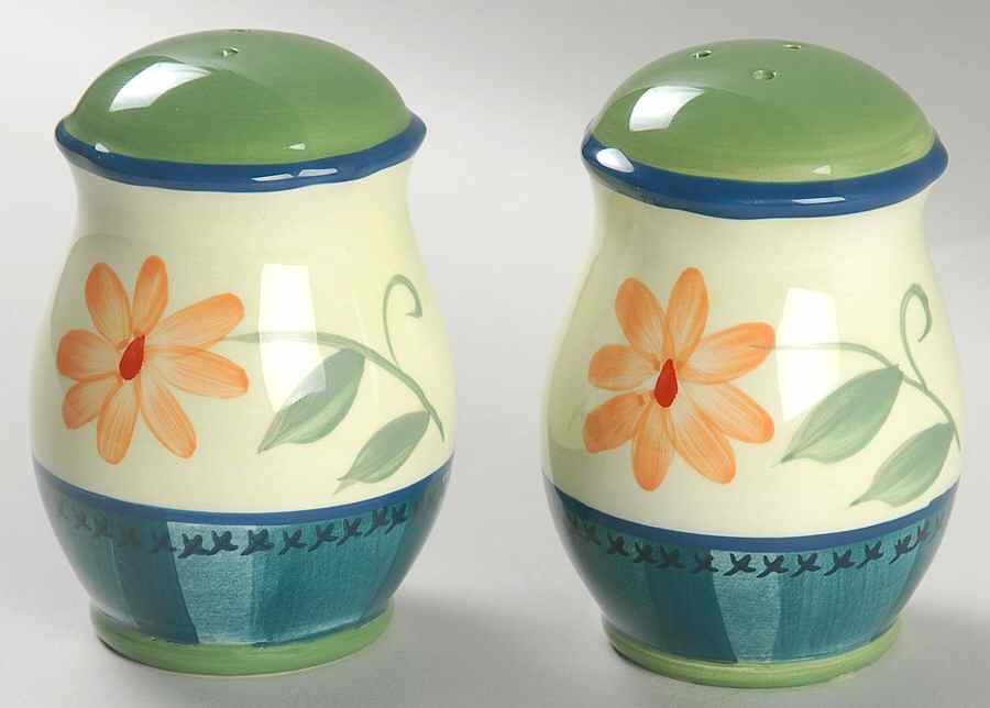 Verona Salt & Pepper Set by Pfaltzgraff-1