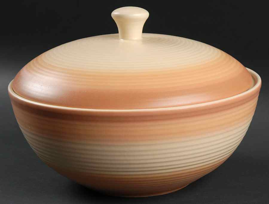 Sand Vista 2 Qt Round Covered Casserole by Pfaltzgraff-1