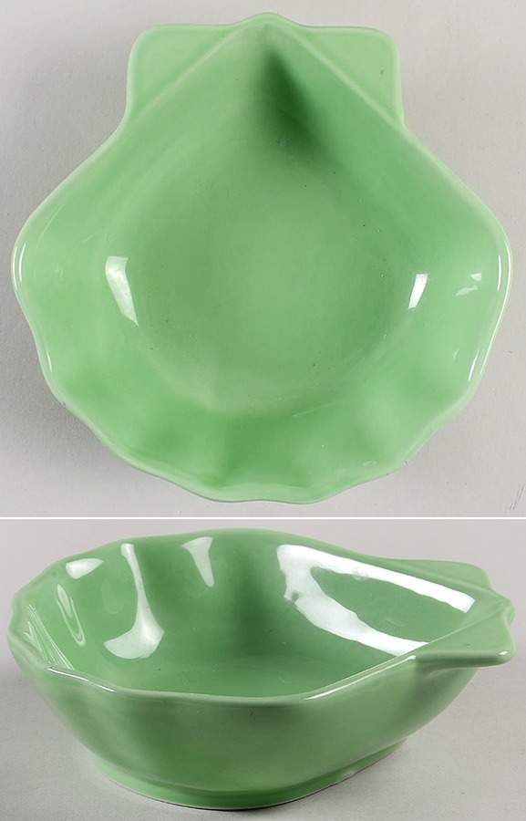 Solid Color Brights Small Shell Shaped Dish by Pfaltzgraff-1