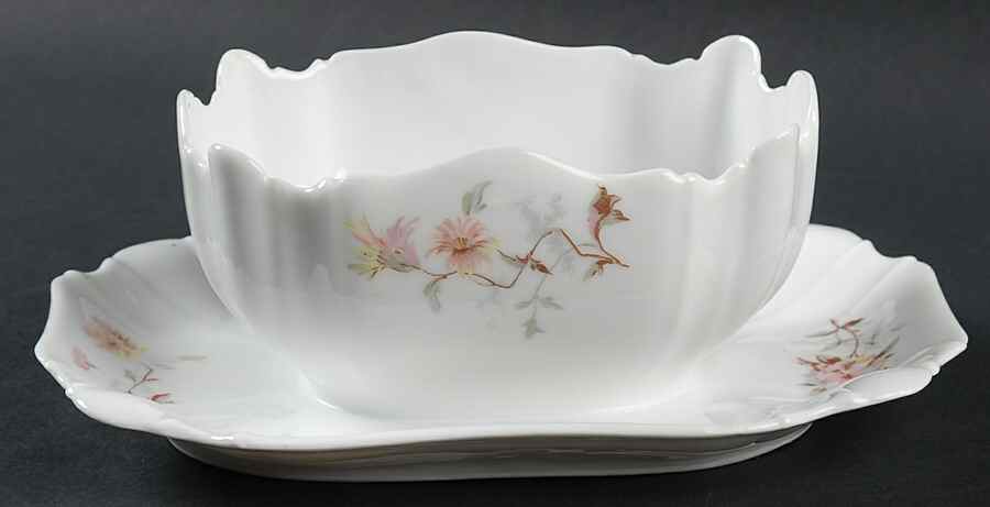 PHL39 Gravy Boat with Attached Underplate by P H Leonard-1