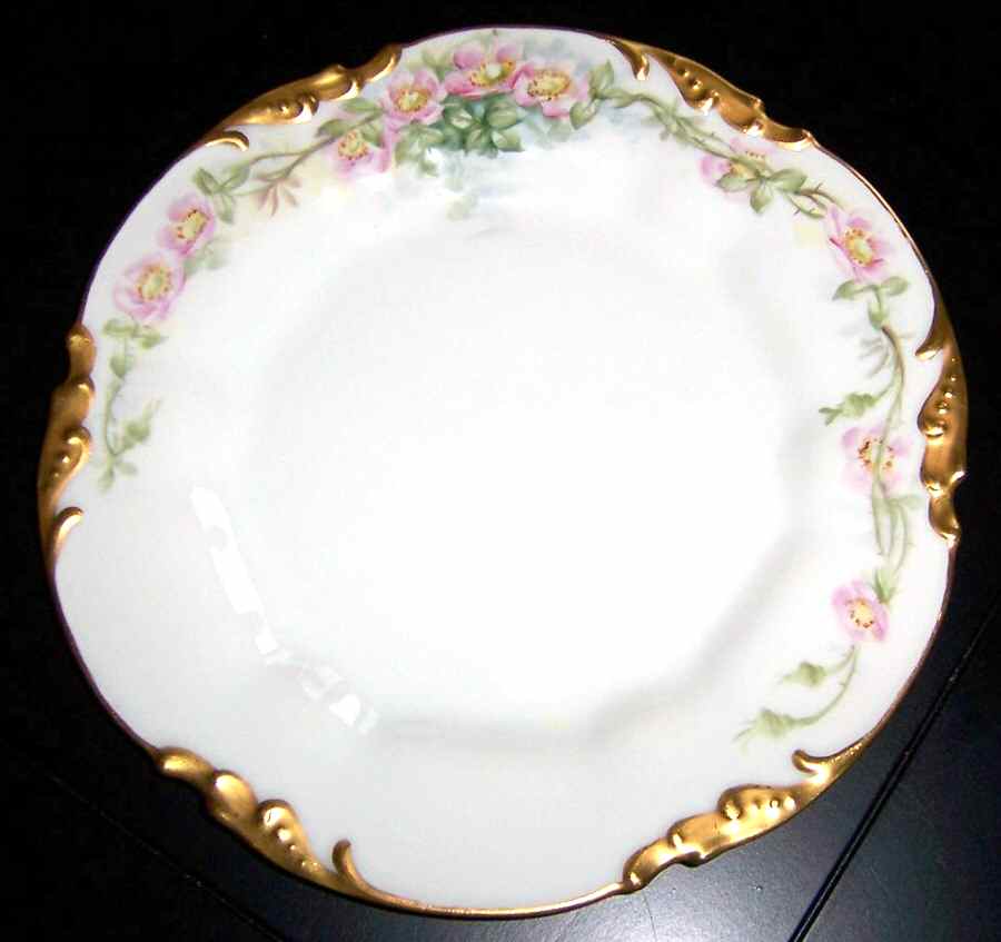 POY548 Dinner Plate by Jean Pouyat-1