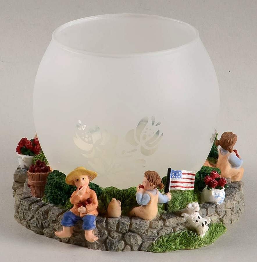 Yorktowne Candle Votive with Cup and Candle by Pfaltzgraff-1