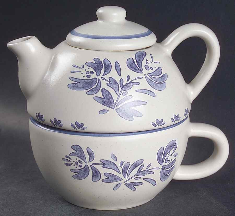 Yorktowne Individual Teapot & Lid with Cup by Pfaltzgraff-1