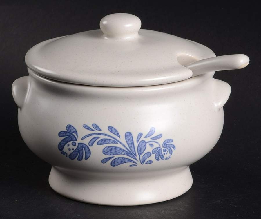 Yorktowne Sugar Bowl & Lid W/Spoon by Pfaltzgraff-1