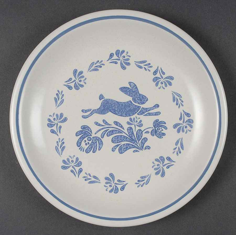 Yorktowne Accent Luncheon Plate by Pfaltzgraff-1