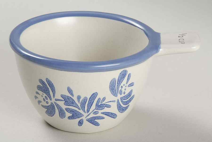 Yorktowne 1/2 Cup Measuring Cup by Pfaltzgraff-1