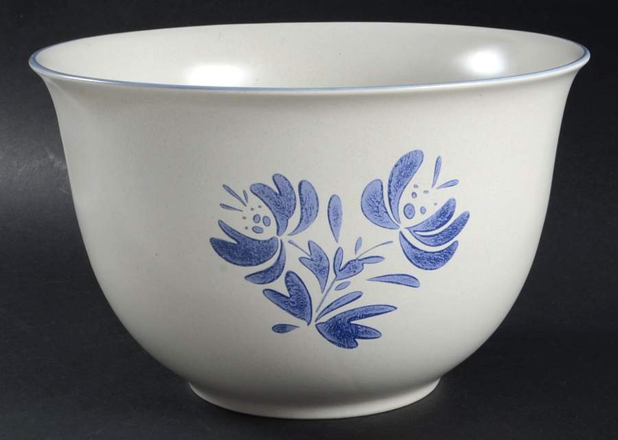 Yorktowne Round Great Bowl by Pfaltzgraff-1