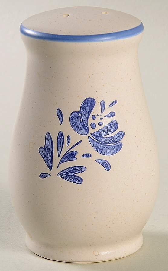 Yorktowne Salt Shaker by Pfaltzgraff-1