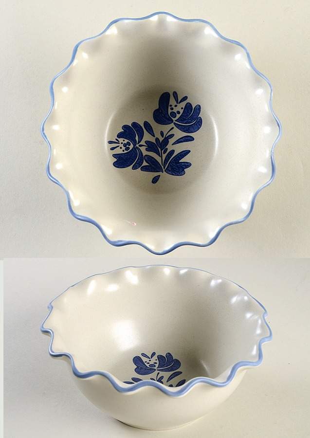 Yorktowne 7" Ruffled Bowl by Pfaltzgraff-1
