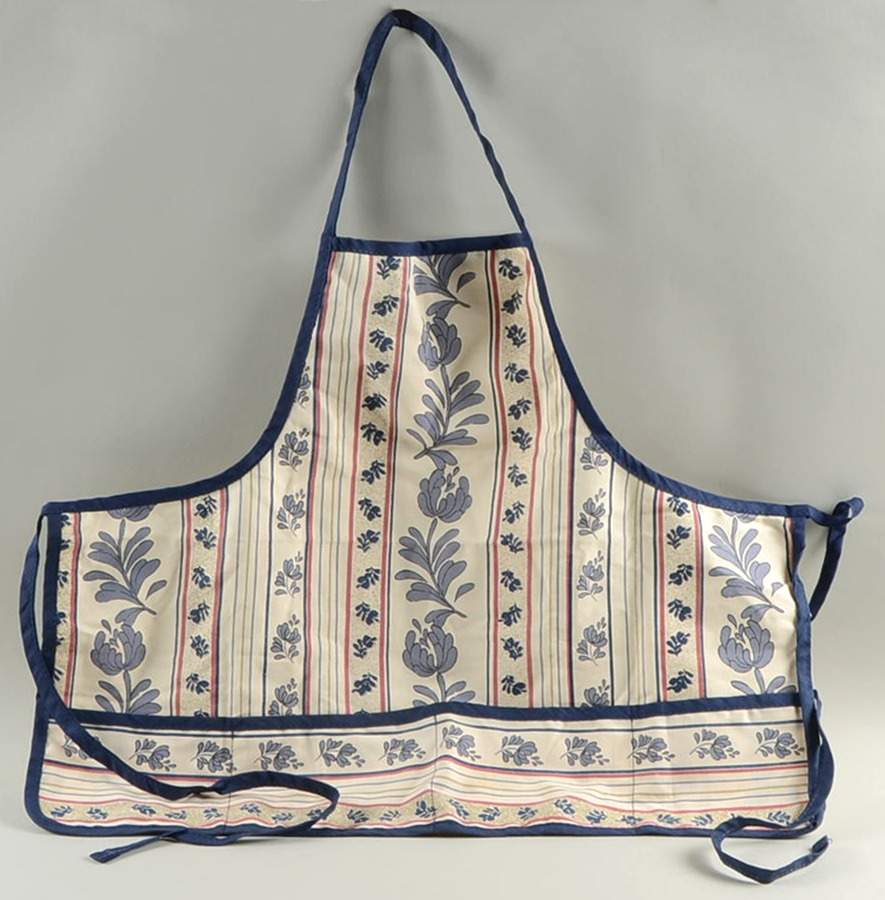 Yorktowne Child's Apron by Pfaltzgraff-1