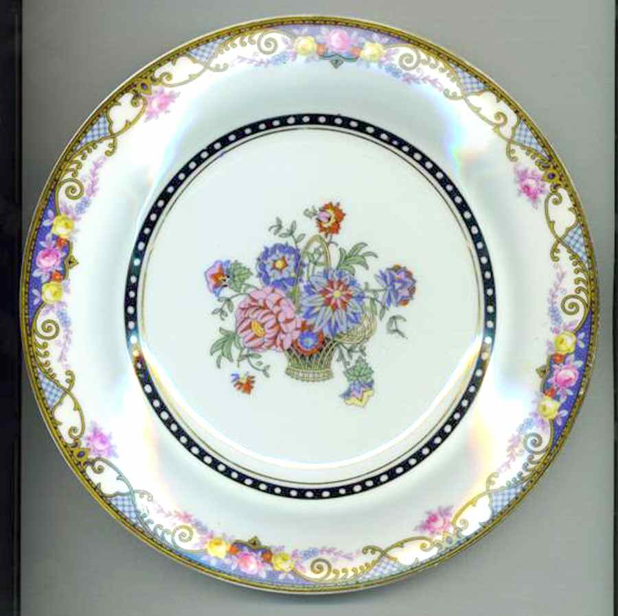 PHE38 Dinner Plate by Phoenix (Czech)-1