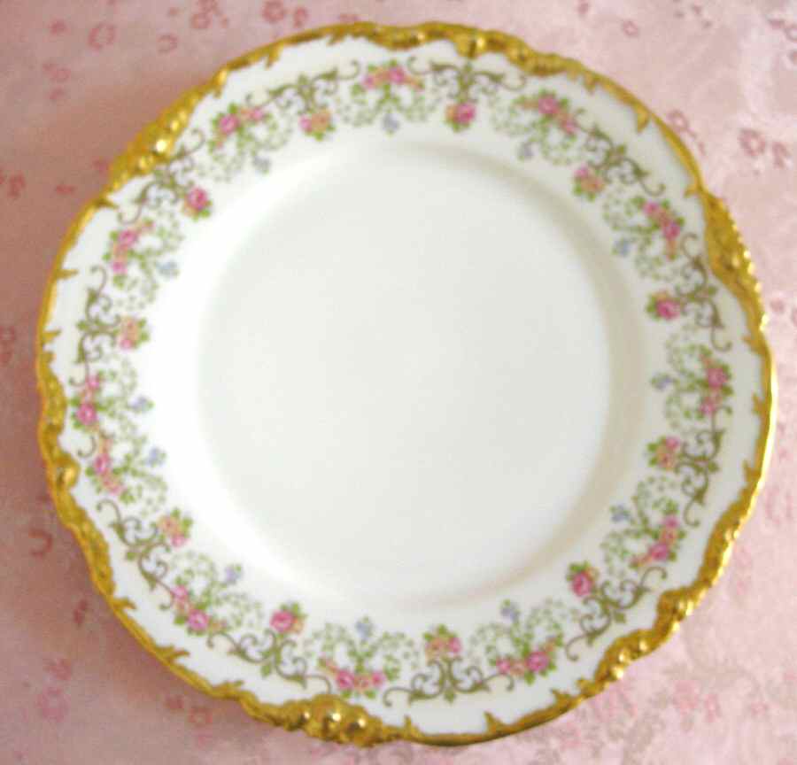 POY552 Dinner Plate by Jean Pouyat-1