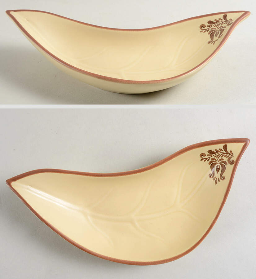 Village (Made in China) 9" Leaf Dish by Pfaltzgraff-1