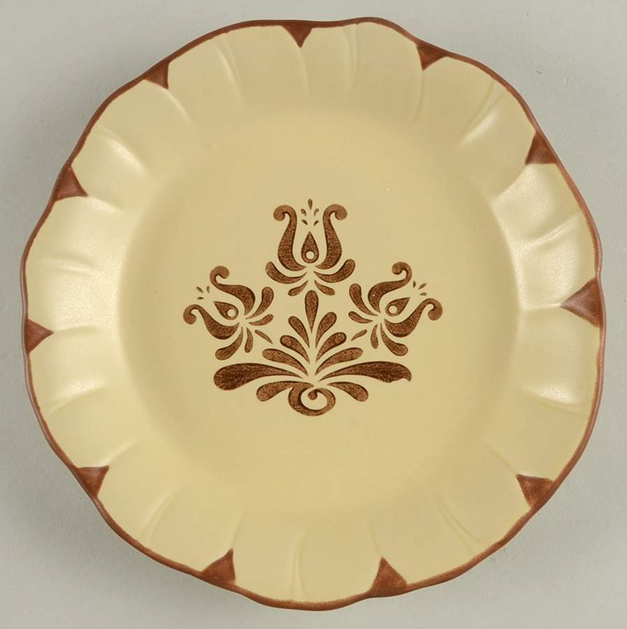 Village (Made in China) 8" Flower Shape Plate by Pfaltzgraff-1