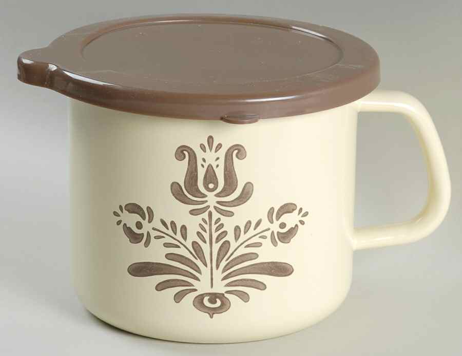 Village (Made in China) 4-In-1 Metal Measuring Cup with Plastic Lid by Pfaltzgraff-1