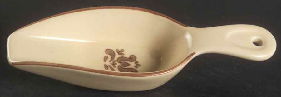 Village (Made in China) Medium Scoop by Pfaltzgraff-1