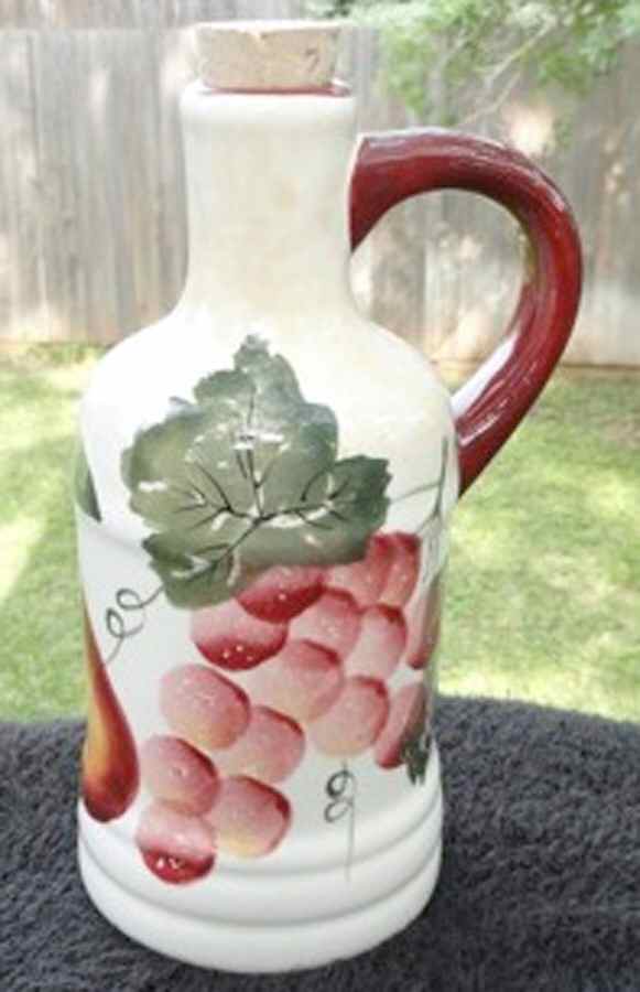 PER83 Oil Or Vinegar Cruet and Stopper by Pier 1-1