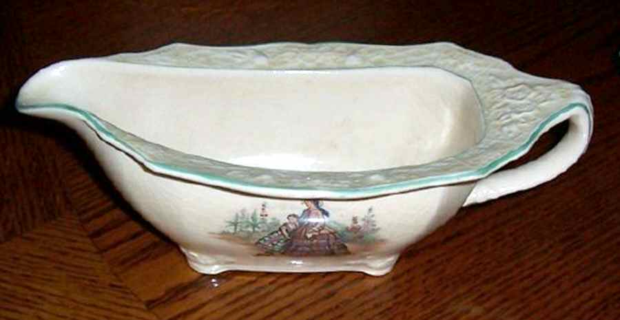 POP256 Gravy Boat by Pope Gosser-1