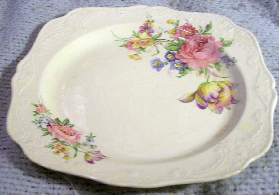 PCP237 Dinner Plate by Paden City-1